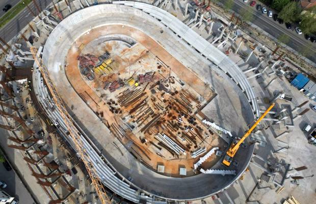A treia sală polivalentă din oraș prinde contur: „Lucrări finalizate 100% la fundație, subsol și parter”