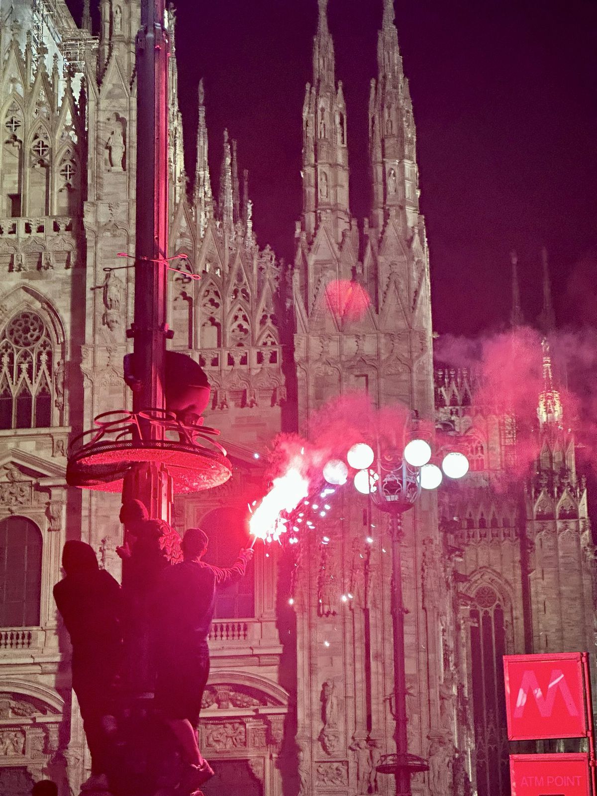 Milano, în sărbătoare! Inter și fanii au făcut noapte albă după câștigarea titlului