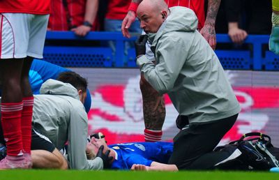 Panică în Premier League! Debutantul lui Chelsea a primit oxigen pe teren după o accidentare horror