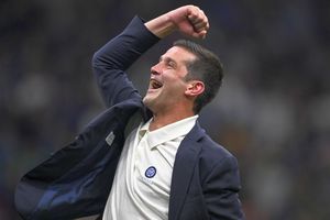 Cristi Chivu, spumos după ce a devenit campion cu Inter » Reacție cu umor și emoție într-o seară istorică