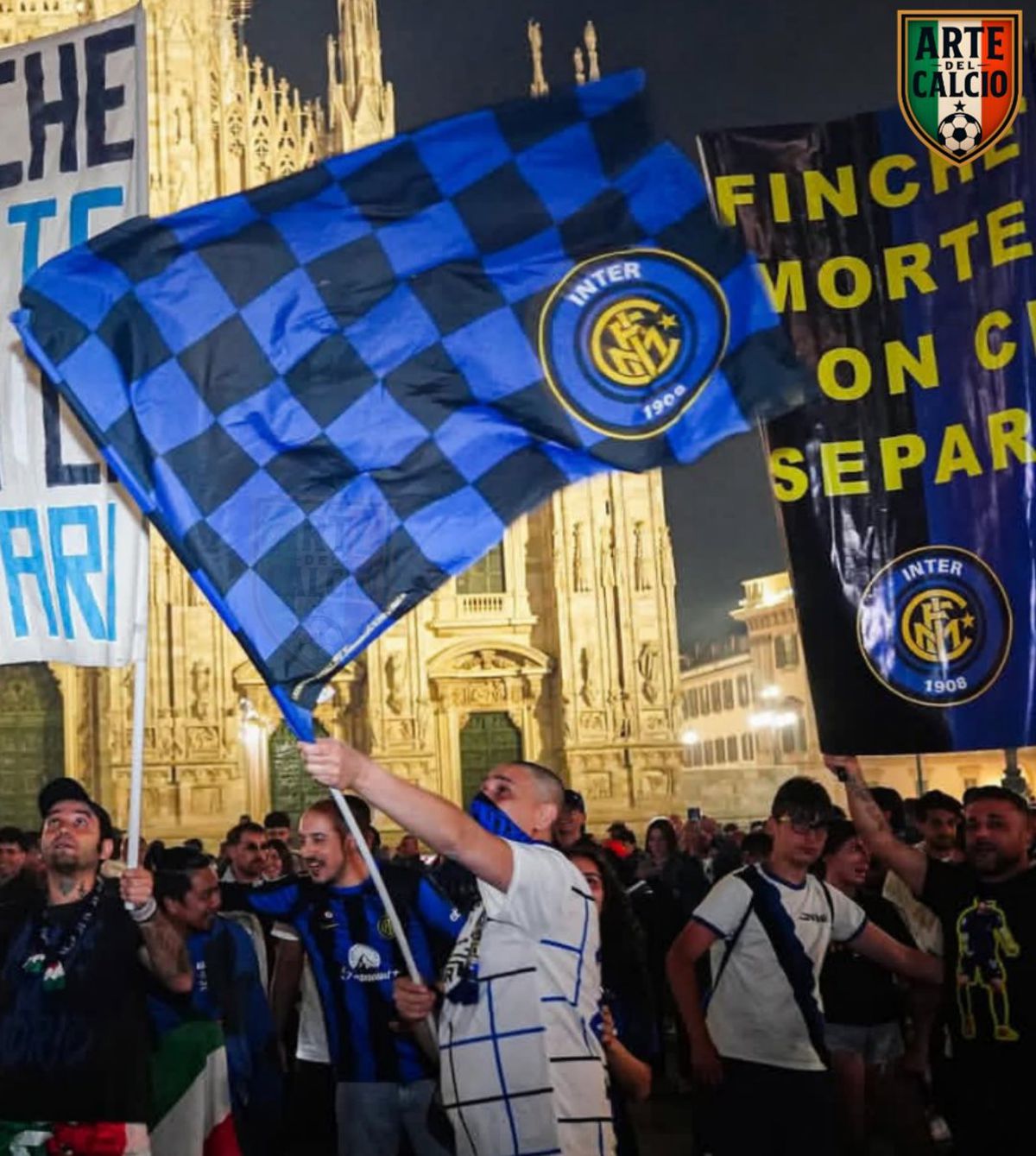 Imagini din Piazza Duomo, după ce Inter a câștigat titlul // foto: X