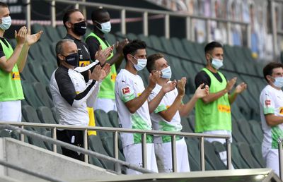 Opinie Andrei Niculescu despre dezbaterea apărută după două săptămâni de fotbal în Bundesliga » Natural sau artificial?