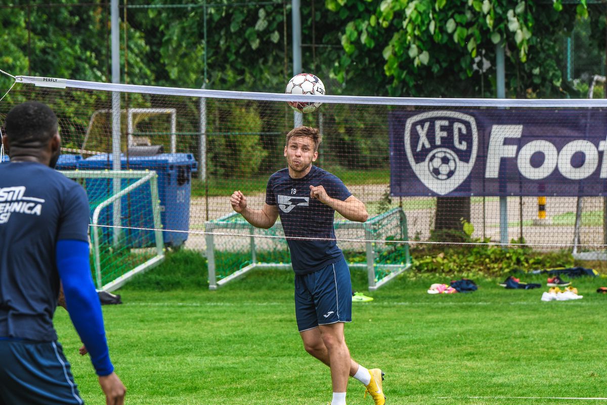 DINAMO. Mircea Rednic se ia Ionuț Negoiță: „Am dat prime de 70.000 de euro la Dinamo!”