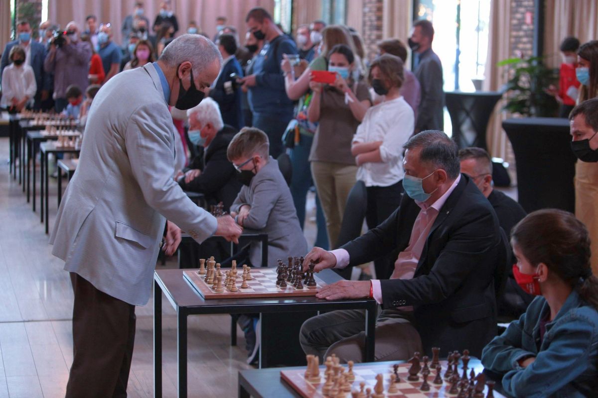 Ion Crăciunescu vs. Kasparov