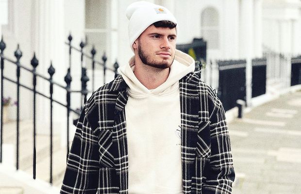 Brighton l-a pus pe liber pe Tudor Băluță, după un singur meci la prima echipă în 3 ani și jumătate: „Există vreo dovadă că este cu adevărat fotbalist?”