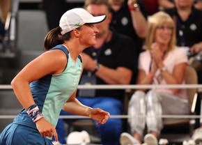 Iga Swiatek e campioana de la Roland Garros 2022! Poloneza a egalat recordul istoric al Serenei Williams