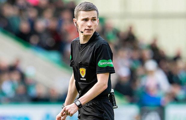 Primul arbitru profesionist în activitate care afirmă public că e gay: „Nu este o conversație despre mine, ci despre încercarea de a schimba cultura fotbalului”