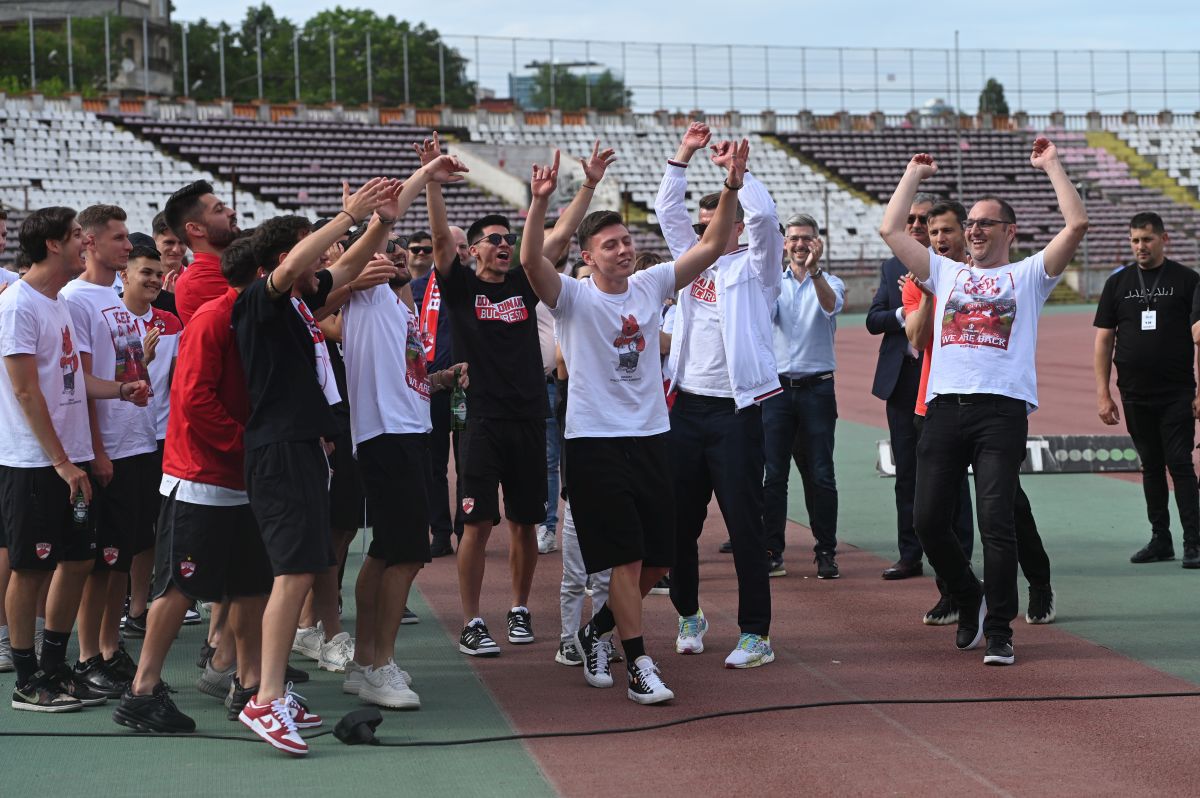 Dinamo sărbătorește promovarea în Ștefan cel Mare