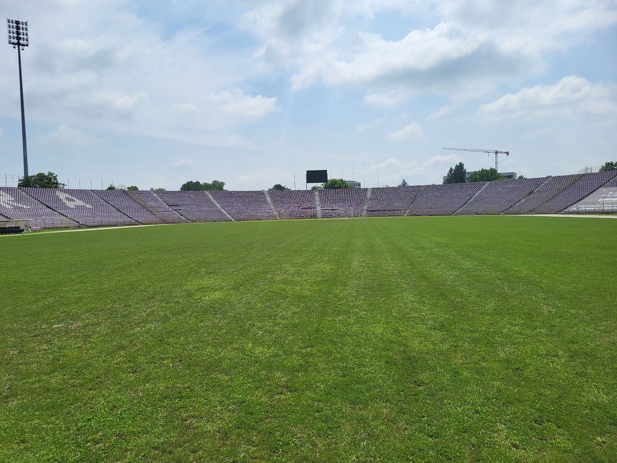 Stadionul „Dan Păltinișanu”, un monument al degradării