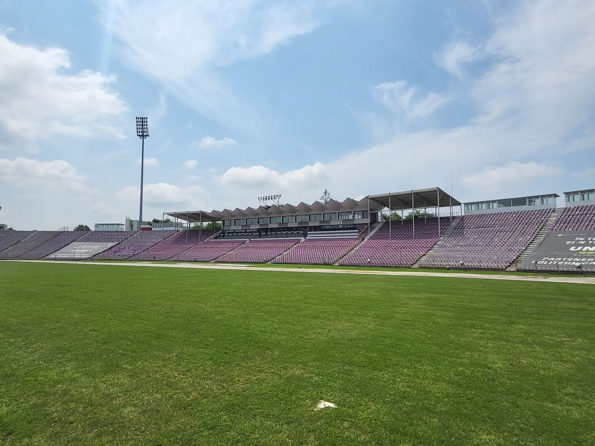 Imaginile rușinii! Așa a ajuns al 2-lea cel mai mare stadion din România