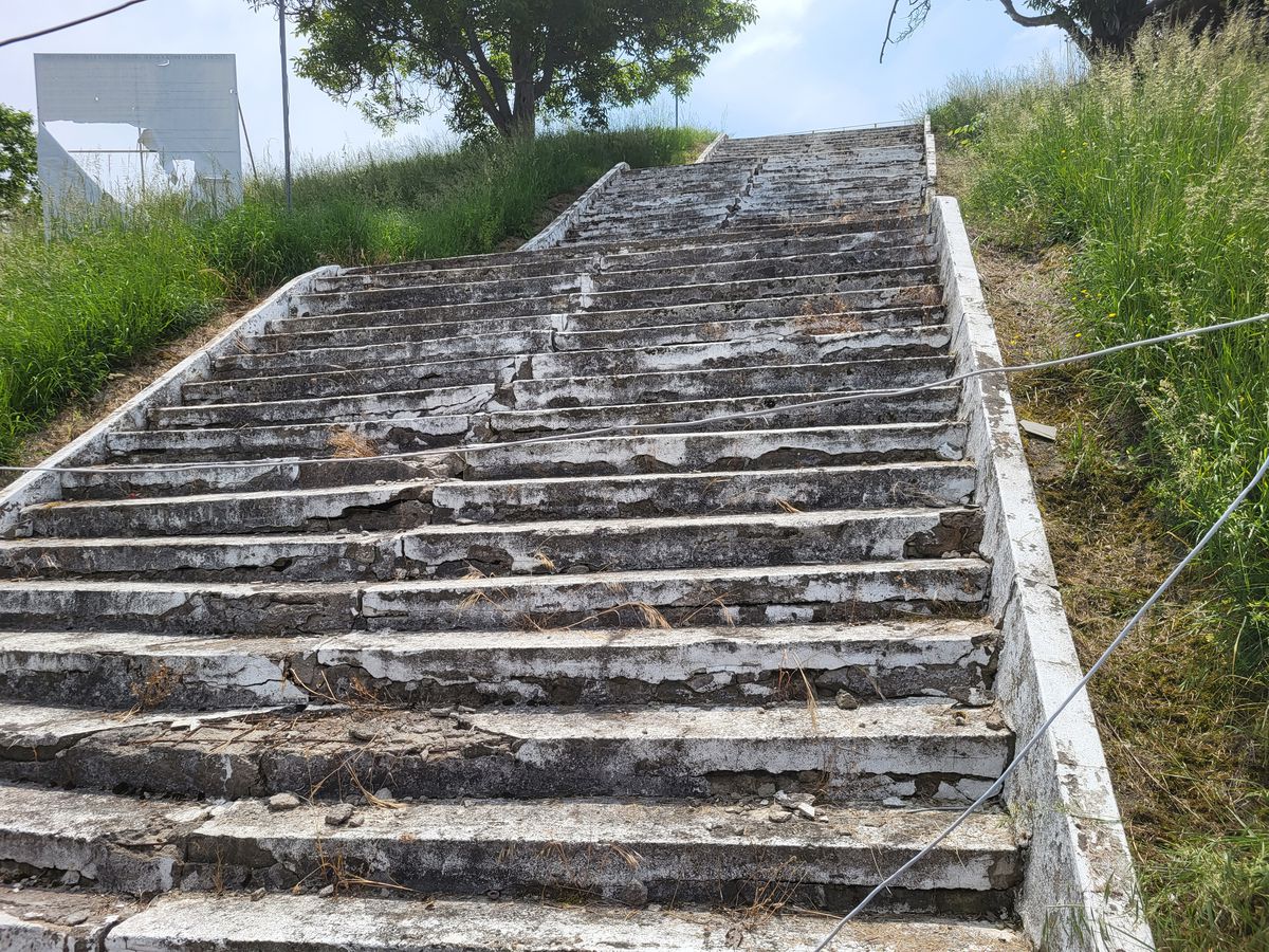 Imaginile rușinii! Așa a ajuns al 2-lea cel mai mare stadion din România