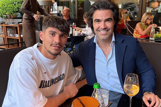 Florinel Coman (25 de ani) a semnat un contract de reprezentanță cu impresarul italian Federico Pastorello.