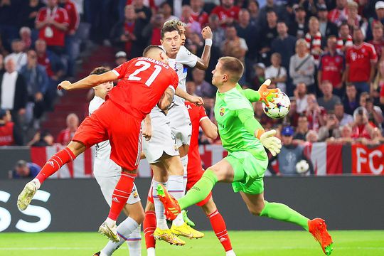 Lucas Hernandez, în roșu, foto: Guliver/gettyimages