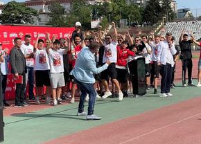 Sărbătoarea promovării continuă » „Câinii” s-au întors în „Ștefan cel Mare”: câți fani au venit pe stadion