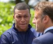 Kylian Mbappe, alături de președintele Franței, Emmanuel Macron, în momentul vizitei oficialului în cantonamentul Franței // foto: Imago Images