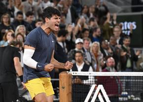 Carlos Alcaraz e din nou în semifinale la Roland Garros, unde îl va întâlni pe Jannik Sinner