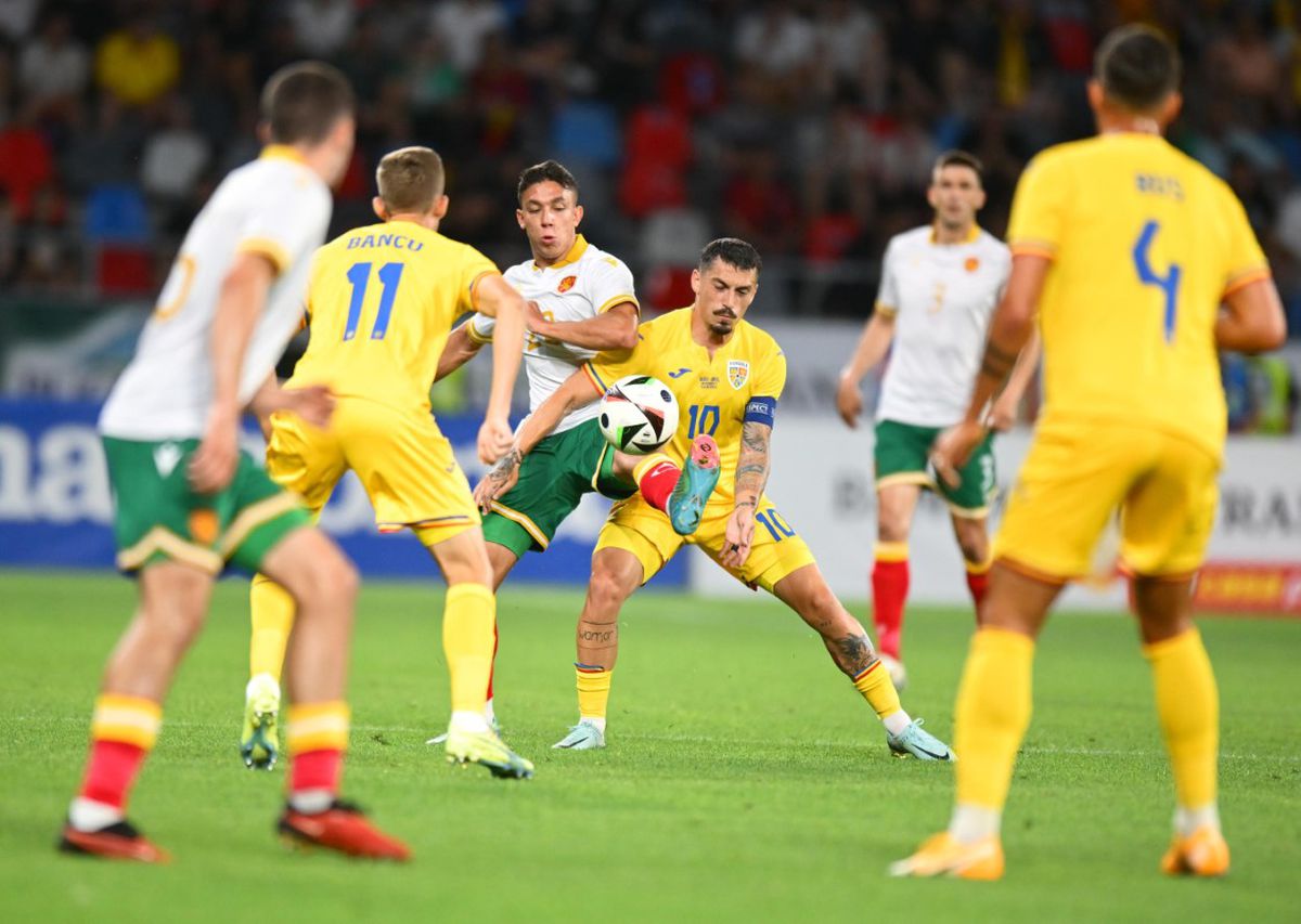 „Sunt șanse cu Ucraina?” » Mircea Lucescu s-a pronunțat la ieșirea din stadion: „Am 10 jucători acolo”