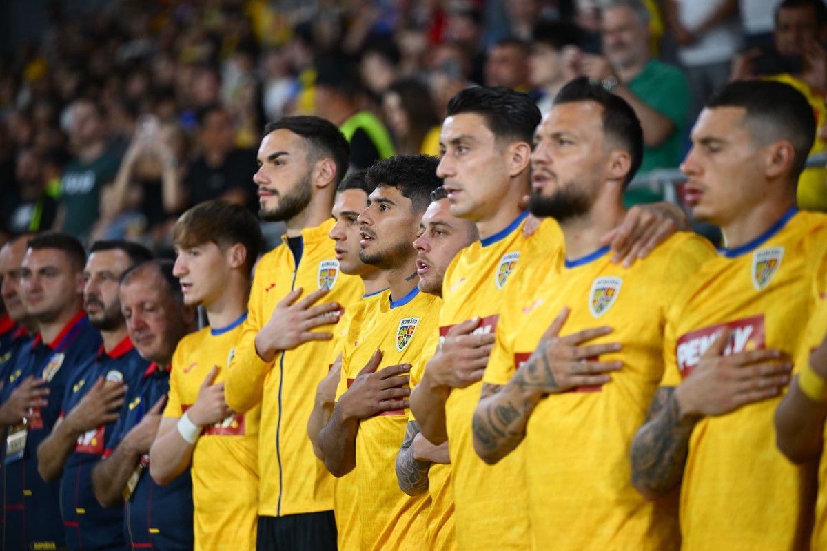 „Sunt șanse cu Ucraina?” » Mircea Lucescu s-a pronunțat la ieșirea din stadion: „Am 10 jucători acolo”