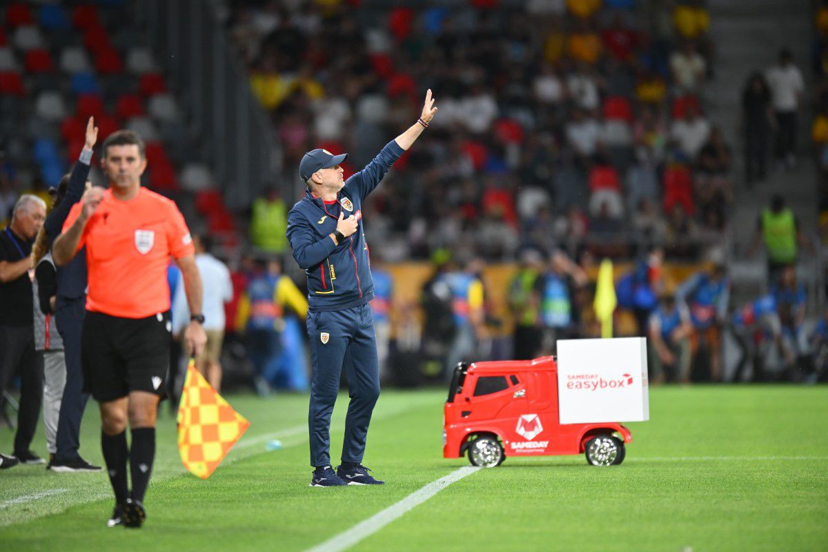 „Sunt șanse cu Ucraina?” » Mircea Lucescu s-a pronunțat la ieșirea din stadion: „Am 10 jucători acolo”