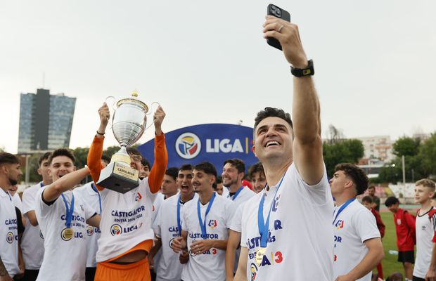 CS Dinamo a promovat în Liga 2 » Vom avea din nou dueluri Dinamo - Steaua!