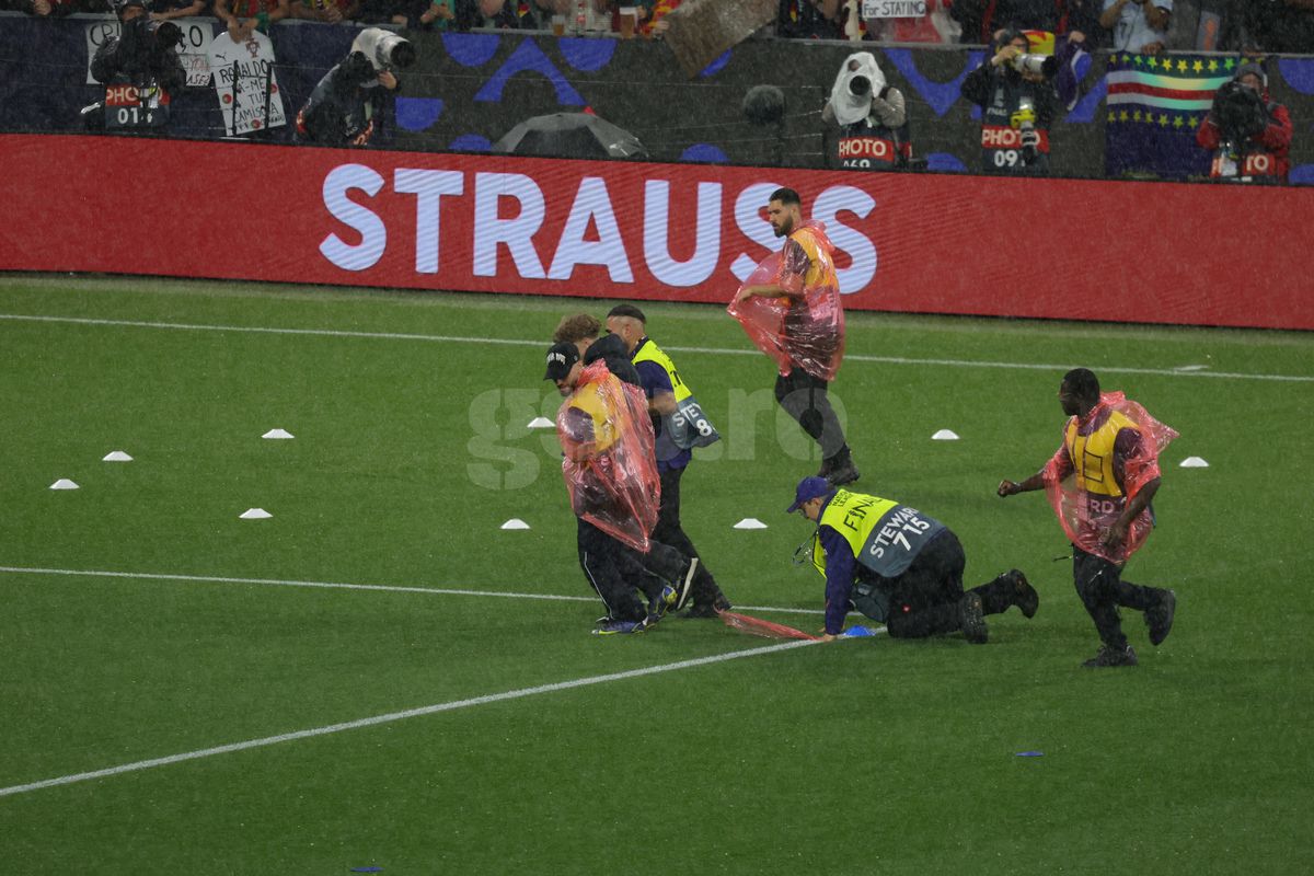 UEFA nu vrea să mai vadă astfel de momente, dar n-a putut fi evitat! Ce s-a întâmplat înainte de Germania - Portugalia