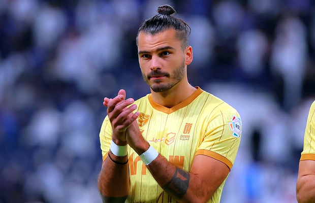 Dorit de FCSB și CFR Cluj, Karlo Muhar a ales și a semnat pe doi ani în Superliga: salariu de 600.000 de euro pe sezon! Patronul jubilează: „Cine tace si muncește reușește!”