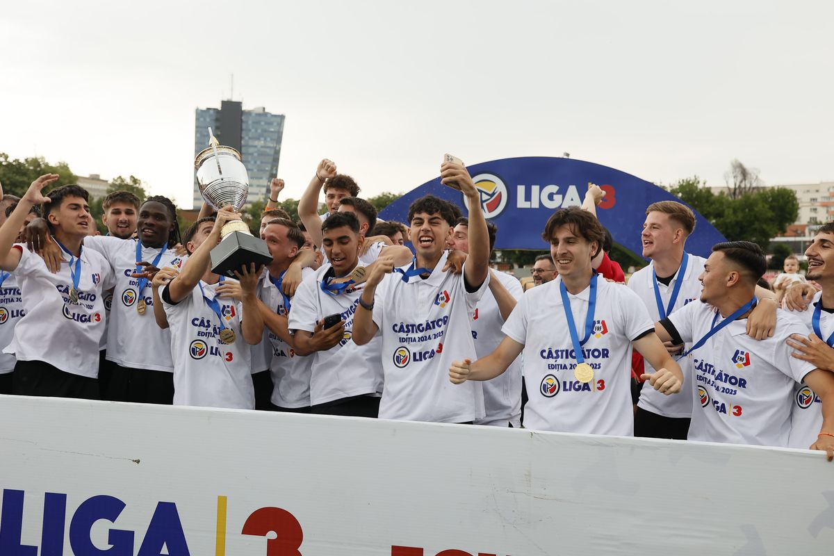 CS Dinamo a promovat în Liga 2 » Vom avea din nou dueluri Dinamo - Steaua!