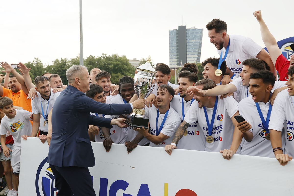 Ionel Dănciulescu, imediat după promovarea lui CS Dinamo: „Fuziunea? Mingea e în terenul lui FC Dinamo”