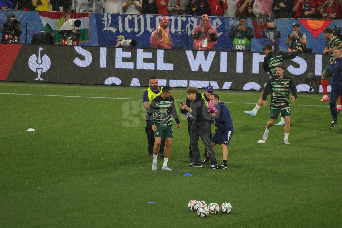 UEFA nu vrea să mai vadă astfel de momente, dar n-a putut fi evitat! Ce s-a întâmplat înainte de Germania - Portugalia