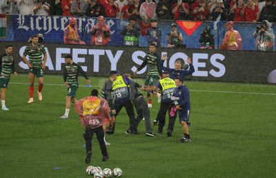 UEFA nu vrea să mai vadă astfel de momente, dar n-a putut fi evitat! Ce s-a întâmplat înainte de Germania - Portugalia