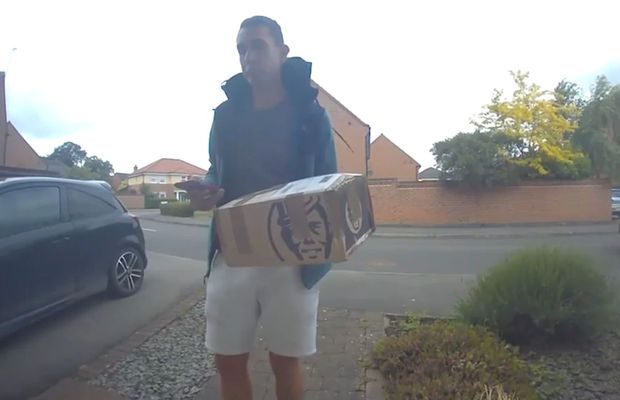 Incredibil! Arbitrul suspendat pentru consum de droguri a ajuns livrator: „Încerc doar să câștig un trai cinstit”