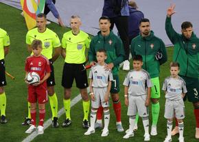 Cristiano a pus stăpânire pe München! Mii de tricouri ale Portugaliei, doar cu numele lui CR7