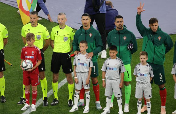 Cristiano a pus stăpânire pe München! Mii de tricouri ale Portugaliei, doar cu numele lui CR7