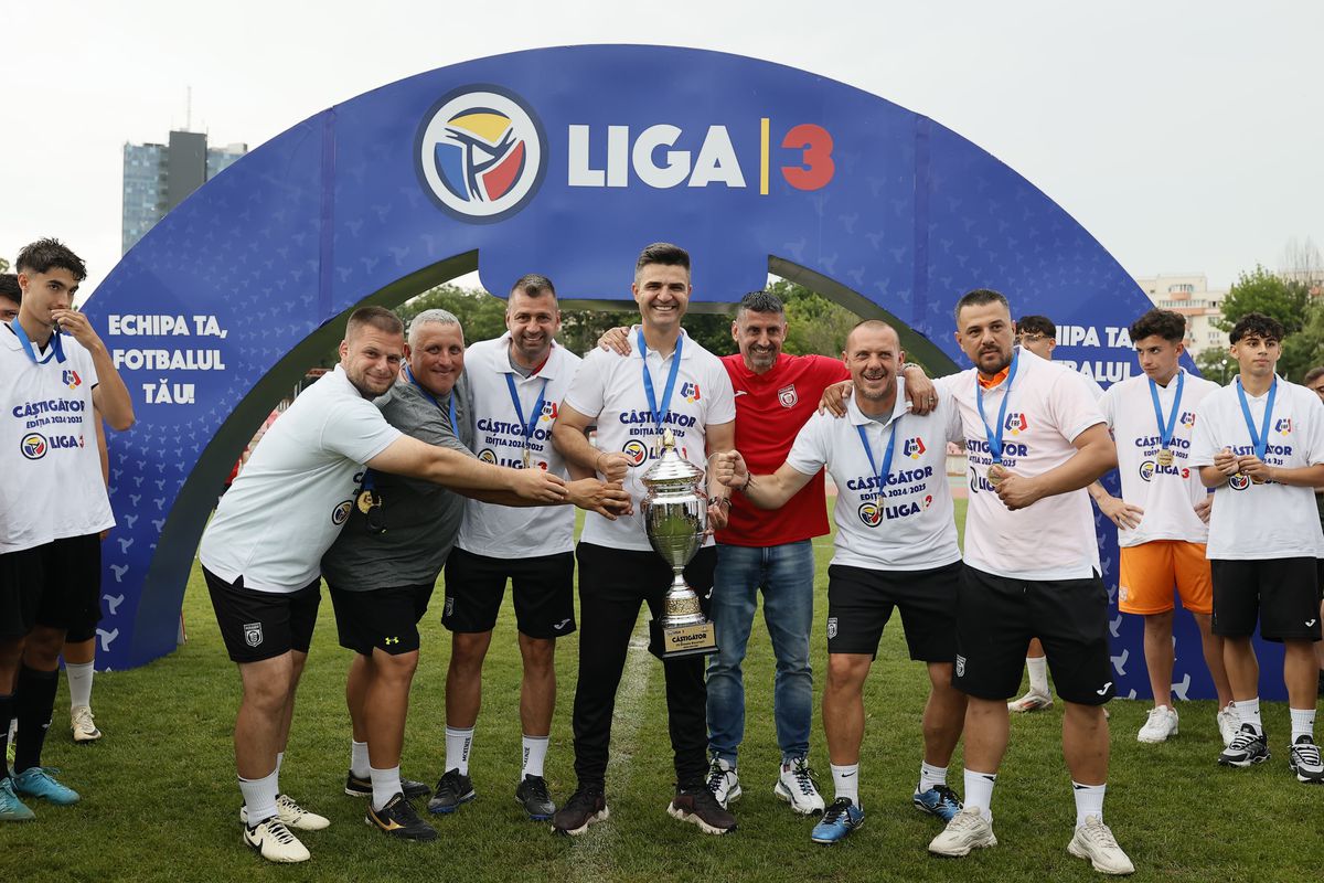 CS Dinamo a promovat în Liga 2 » Vom avea din nou dueluri Dinamo - Steaua!