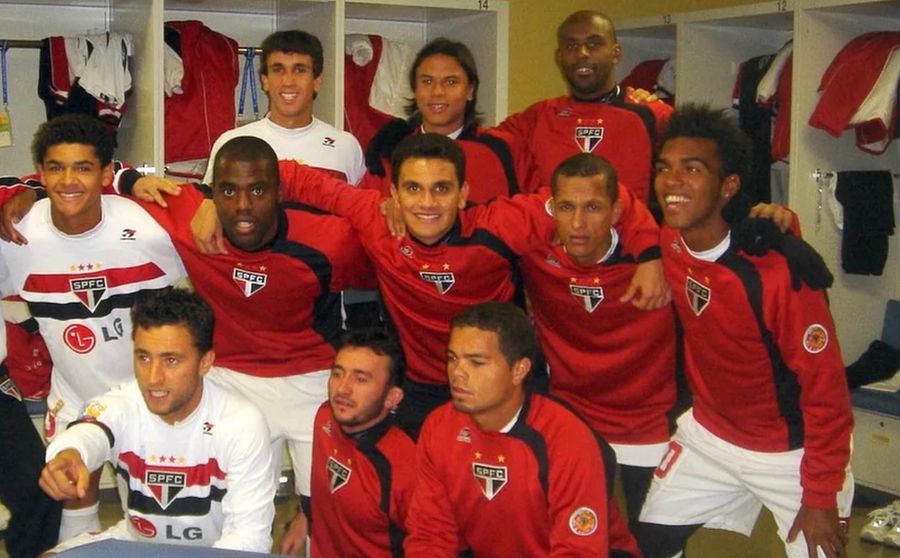 Mărturia fotbalistului ruinat de droguri: „Îmi cheltuiam toți banii și familia făcea foamea acasă. Pentru cocaină mi-am vândut ceea ce dorisem în carieră atât de mult!”