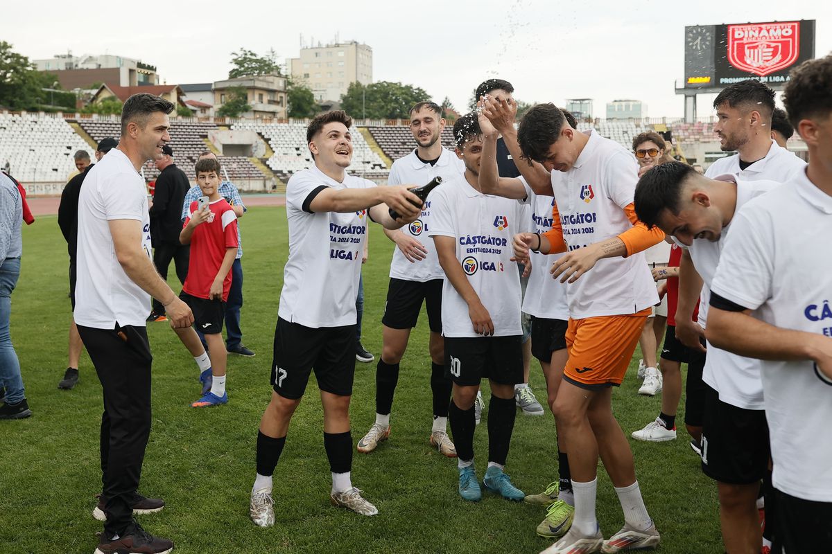 CS Dinamo a promovat în Liga 2 » Vom avea din nou dueluri Dinamo - Steaua!