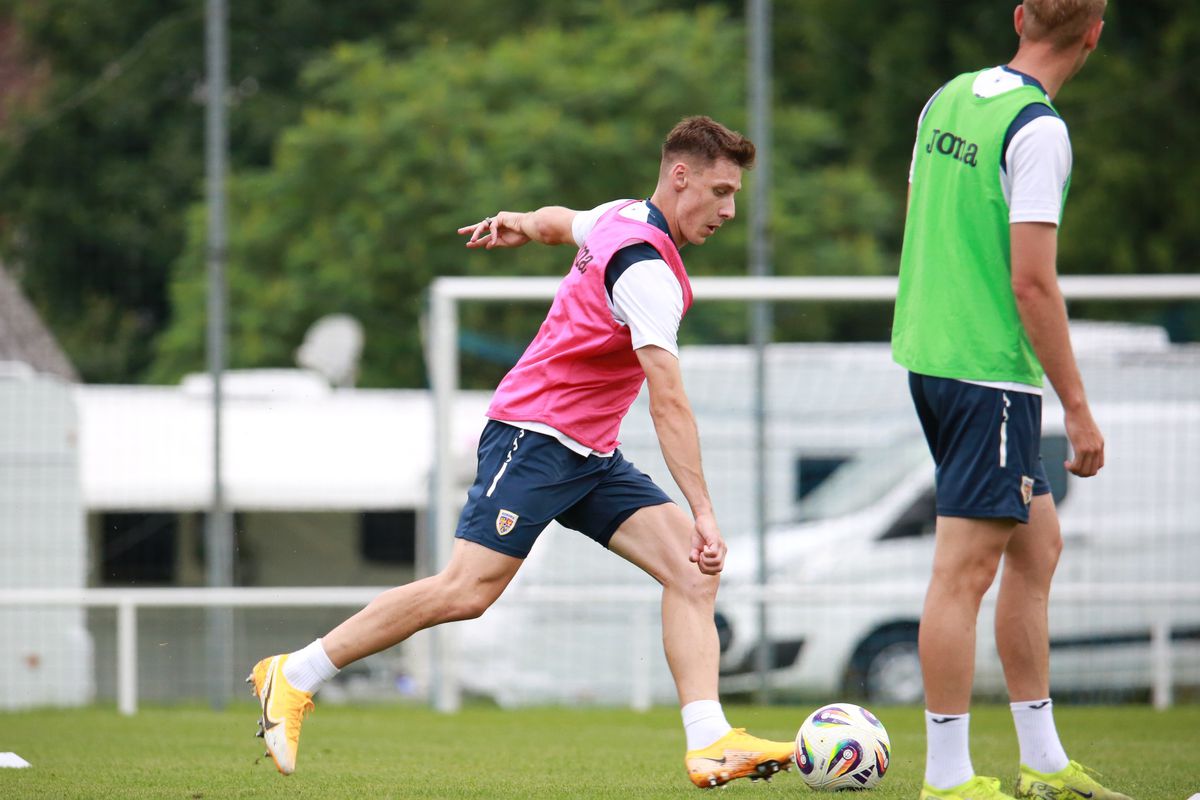 De la baraj, direct în cantonamentul din Austria » Jucătorul a răspuns azi convocării lui Pancu