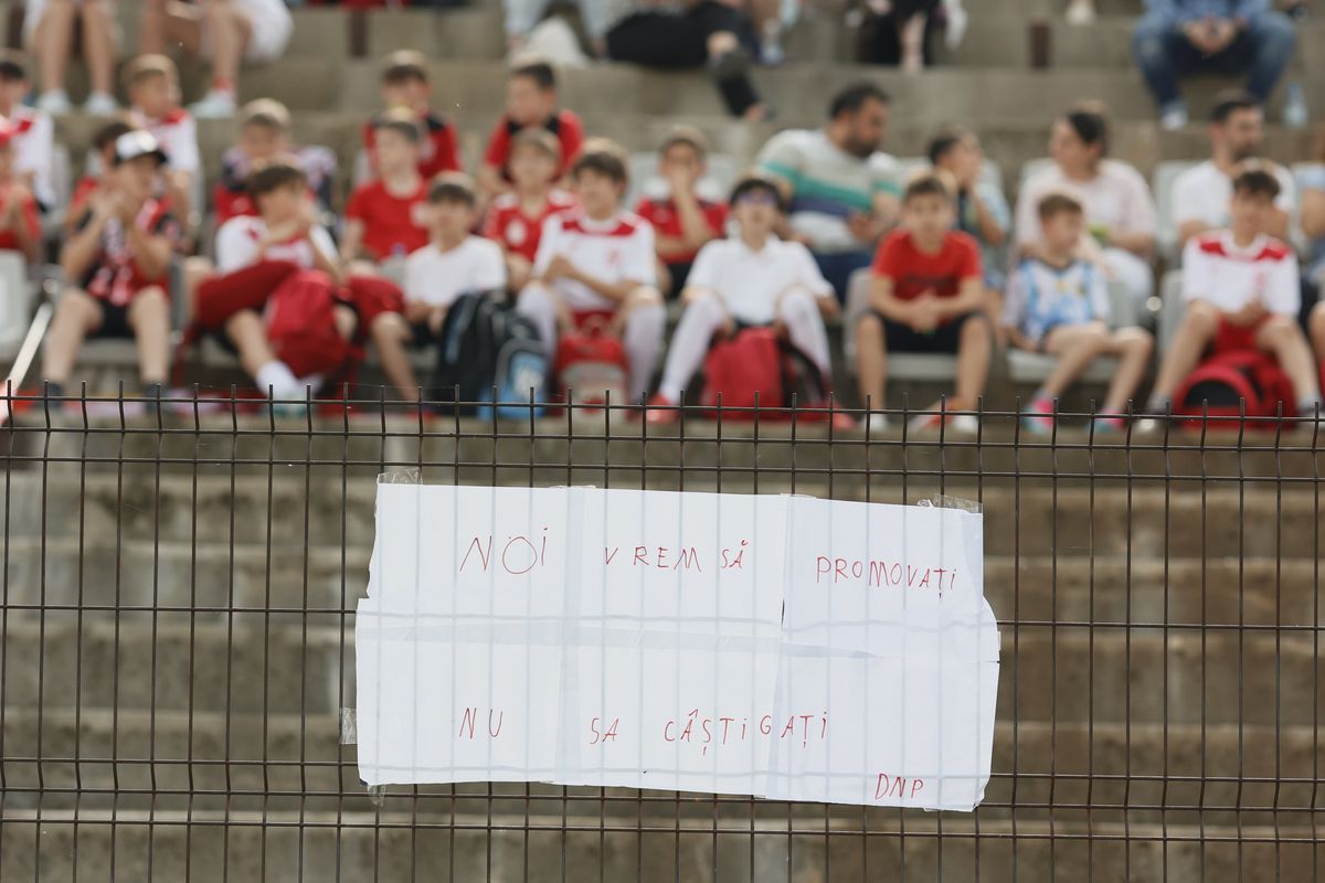 CS Dinamo a promovat în Liga 2 » Vom avea din nou dueluri Dinamo - Steaua!