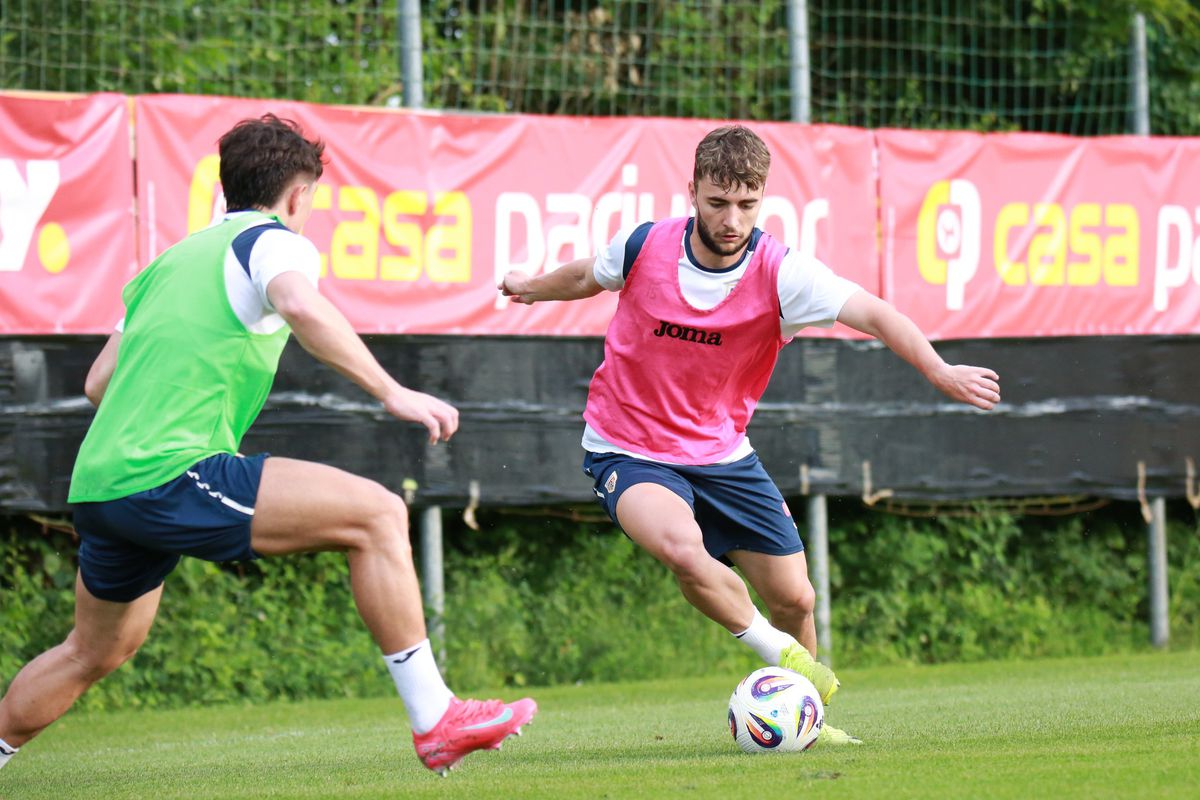 De la baraj, direct în cantonamentul din Austria » Jucătorul a răspuns azi convocării lui Pancu