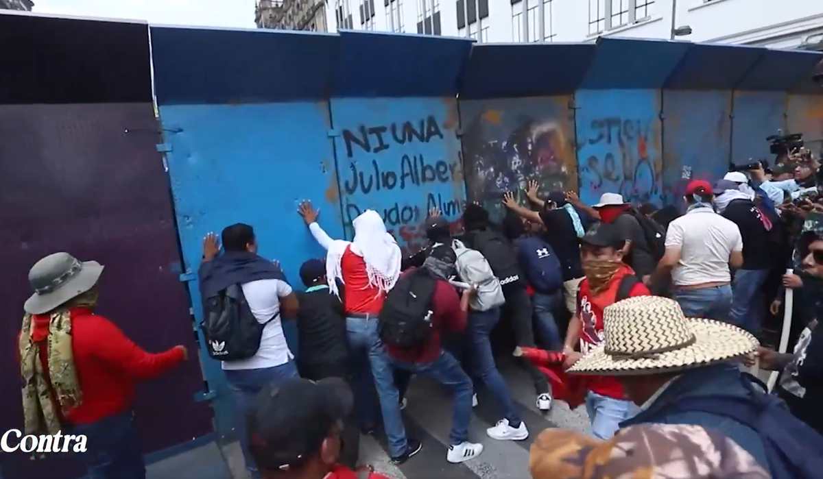 Cu o săptămână înaintea primului meci de la Mondial, haosul a acaparat Mexico City