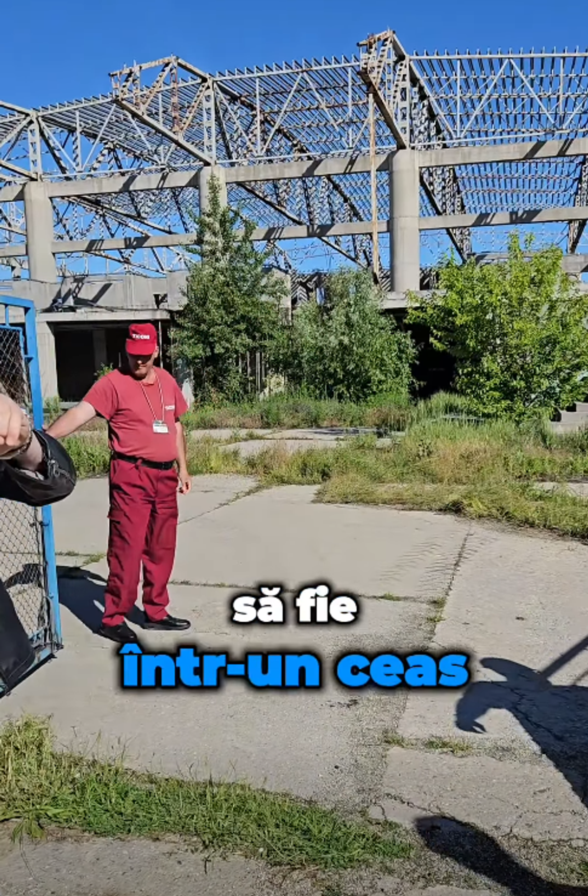 După 14 ani de abandon, lucrările sunt reluate printre buruieni! În ce stadiu e polivalenta de 22 milioane de euro