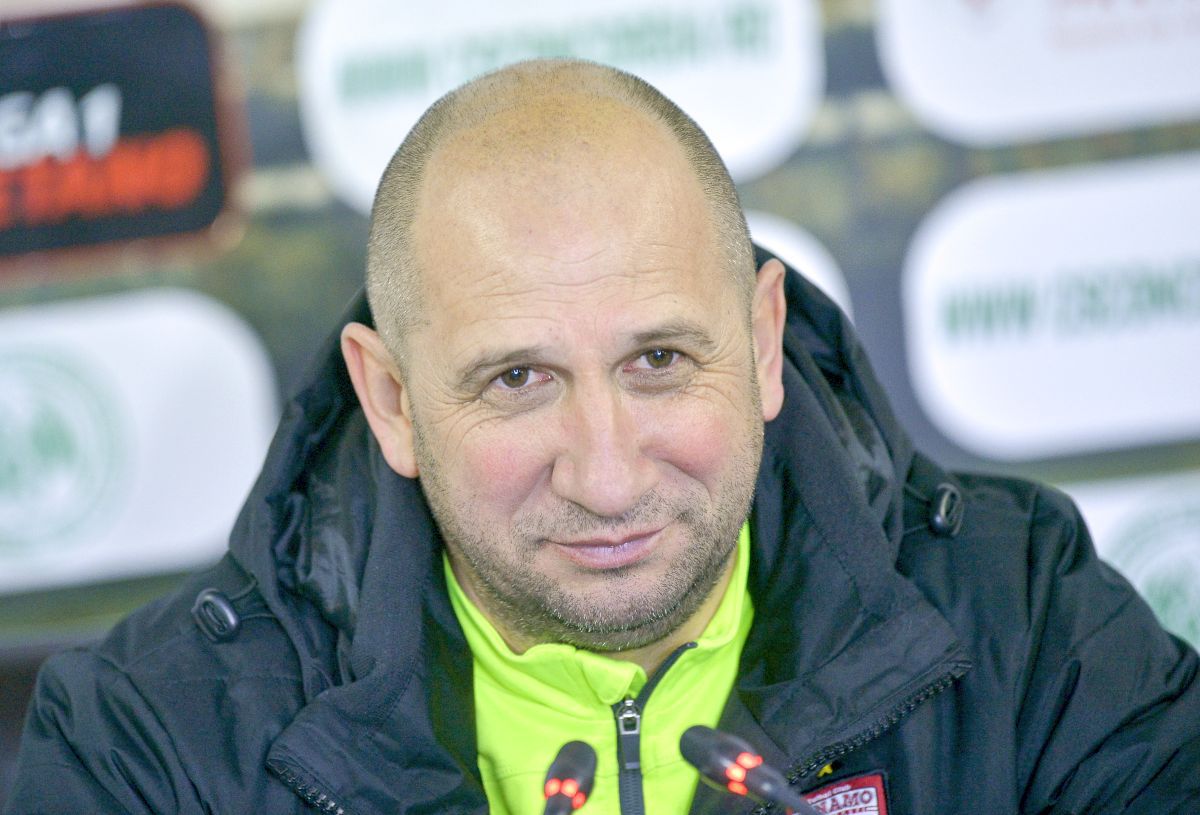 Vasile Miriuță - imagini din cariera de antrenor a lui „Tati”