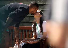 Lui Kyrgios nu-i pasă de nimic! Cum și cu cine a fost surprins înaintea optimii de finală de la Wimbledon