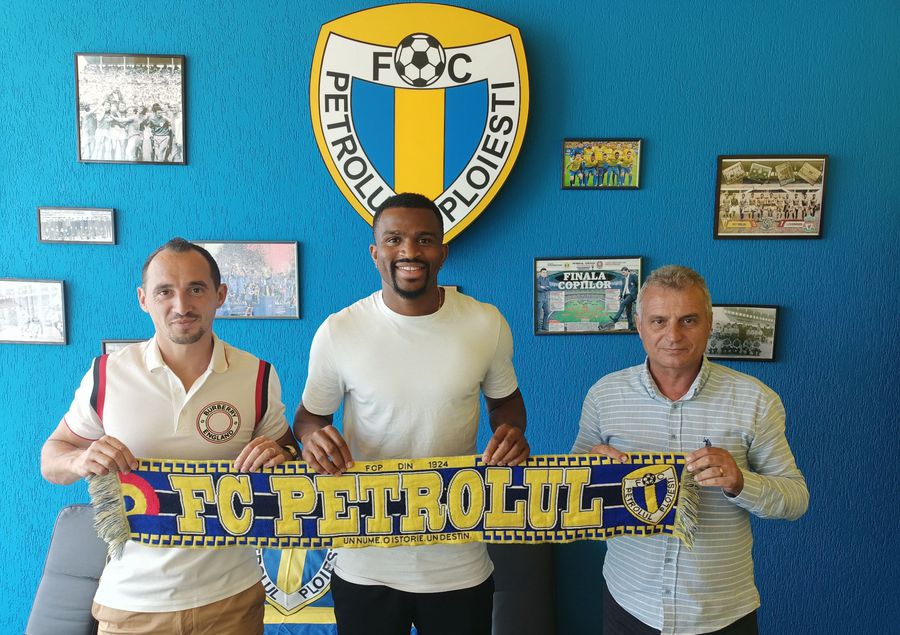 Christian Irobiso, foto: Fcebook @Petrolul Ploiești Petrolul a mai făcut un transfer » Un fost jucător de la Dinamo a sosit la Ploiești