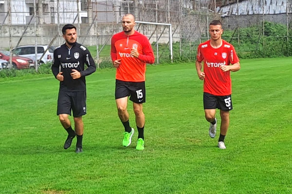 CFR Cluj, transfer-surpriză! A semnat cu un internațional român: jucătorul a fost deja prezentat