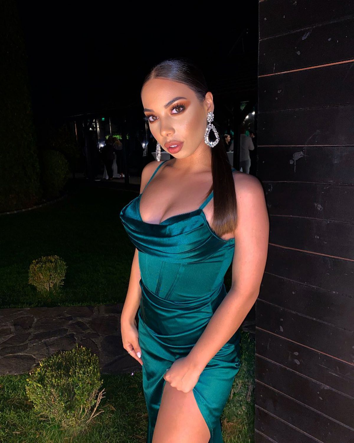 WAGs pe Ghencea » Show în tribună: cum s-au pozat „rivalele” la meciul Stelei