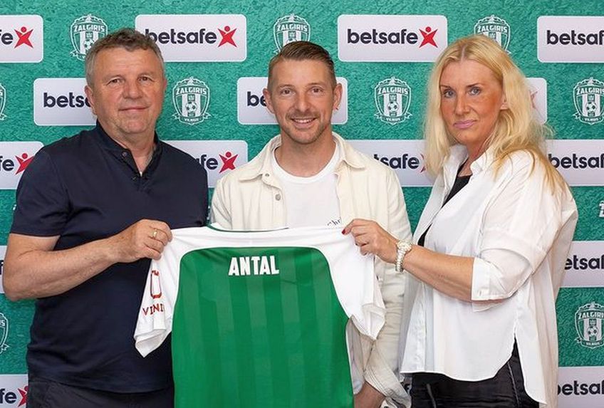 Mijlocașul Liviu Antal (34 de ani), fotbalist care a retrogradat cu CS Mioveni în Liga 2, s-a întors după doi ani și jumătate la Zalgiris Vilnius, campioana en titre a Lituaniei.