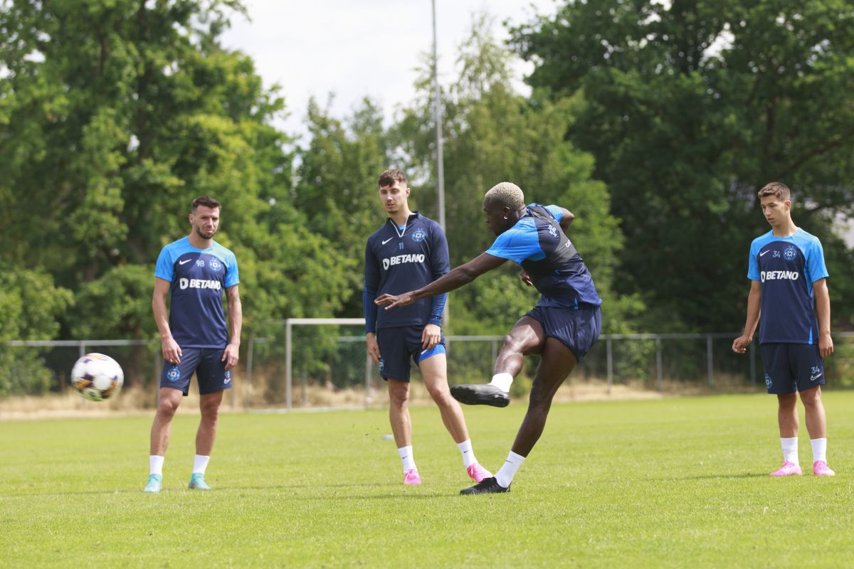 Concurs inedit la antrenamentul FCSB: Cine are cel mai bun șut și cine lovește cel mai bine mingea?