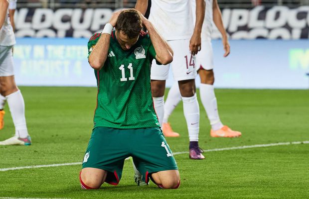 Violențe grave în tribună la Gold Cup » Un fan a fost înjunghiat în gât după o bătaie pe stadion!