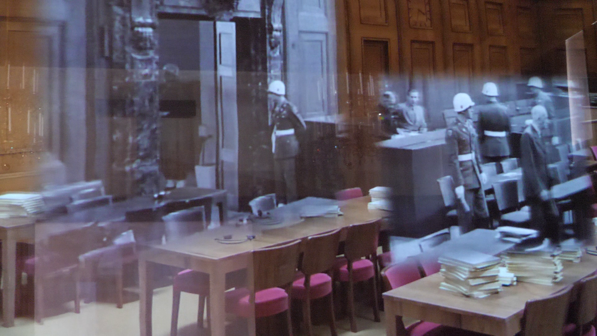GSP a vizitat Sala 600, în care a avut loc celebrul proces de la Nürnberg! » Tehnologia modernă care zguduie privitorii: „hologramele” lui Goering sau Ribbentrop, mulate pe scaunele goale